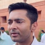 ক্যামাক স্ট্রিটের অফিস থেকে বিলবোর্ড খোলাকে কেন্দ্র করে পুলিশের তলবে হাজিরা দিলেন না তৃণমূল সাংসদ অভিষেক বন্দ্যোপাধ্যায়