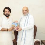 নবান্নে গিয়ে মুখ্যমন্ত্রী শুভেন্দু অধিকারীর সঙ্গে সাক্ষাৎ করেন প্রসেনজিৎ চট্টোপাধ্যায়