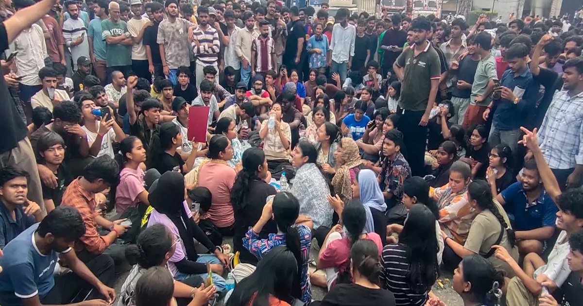 পঞ্জাবের বিশ্ববিদ্যালয়ের ক্য়াম্পাসে ঢুকে ধর্ষণ! বিক্ষোভের জেরে ক্লাস স্থগিত, কঠোর পদক্ষেপের নির্দেশ মুখ্যমন্ত্রীর